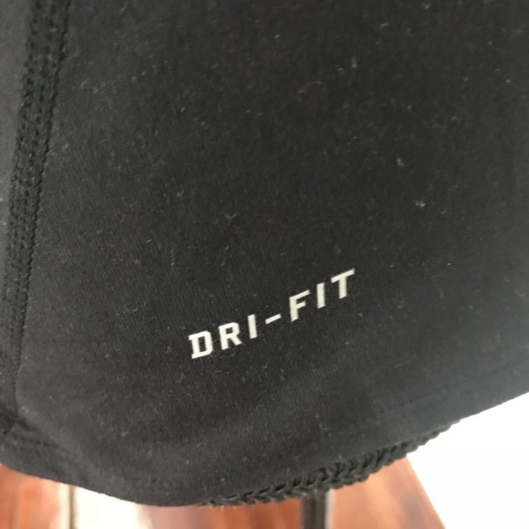 Nike women athletic jacket. - Picture 7 of 7